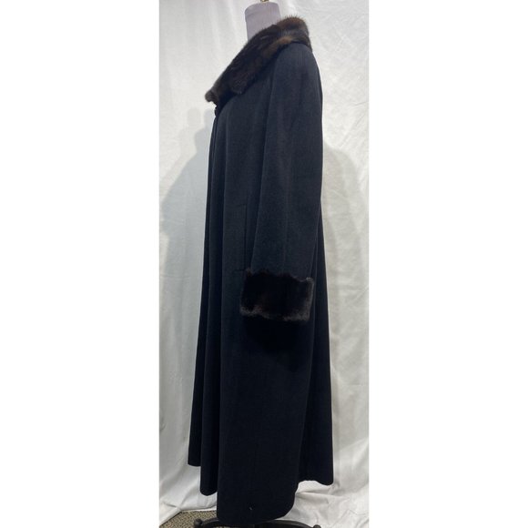 cashmire blend 50/50 coat black w/ ranch mink collar + cuffs (82028)